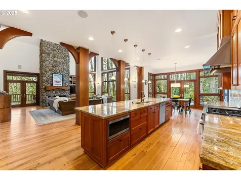 13509 NW Glendoveer Drive Portland OR 97231