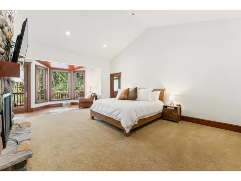 13509 NW Glendoveer Drive Portland OR 97231