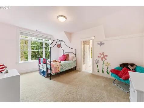 13509 NW Glendoveer Drive Portland OR 97231