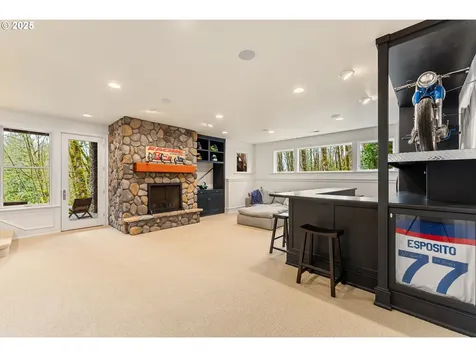 13509 NW Glendoveer Drive Portland OR 97231