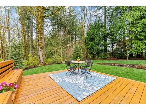 13509 NW Glendoveer Drive Portland OR 97231