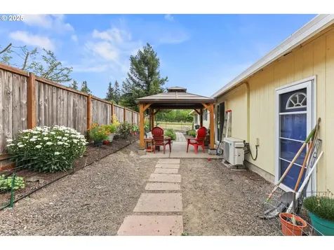 709 S Park Street Carlton OR 97111