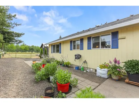 709 S Park Street Carlton OR 97111