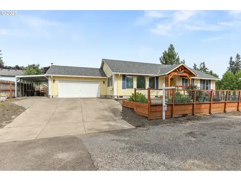 709 S Park Street Carlton OR 97111