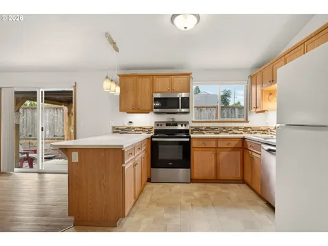 709 S Park Street Carlton OR 97111