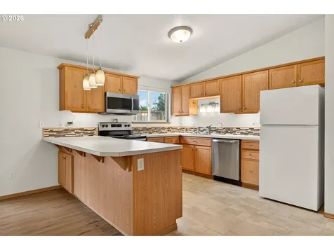 709 S Park Street Carlton OR 97111