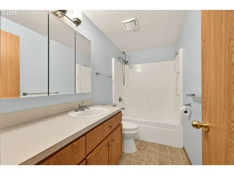 709 S Park Street Carlton OR 97111