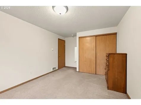 709 S Park Street Carlton OR 97111