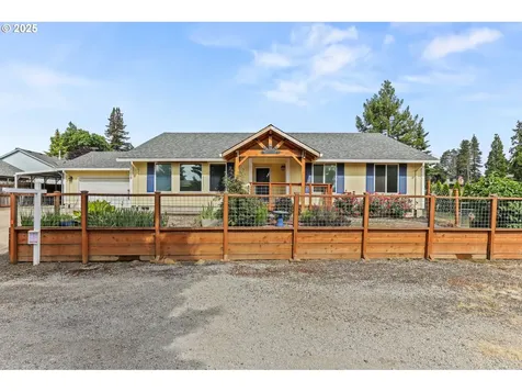 709 S Park Street Carlton OR 97111