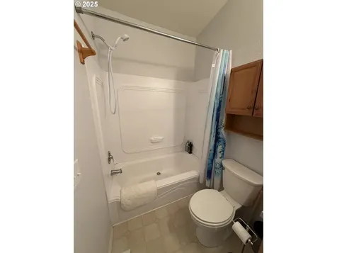 1750 S 28th Court Coos Bay OR 97420