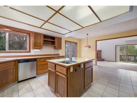 12 City View Boulevard Longview WA 98632