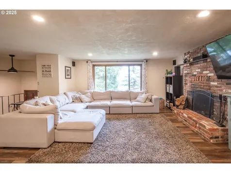 30528 Ty Valley Road Lebanon OR 97355