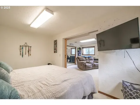 30528 Ty Valley Road Lebanon OR 97355