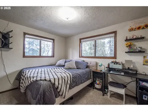 30528 Ty Valley Road Lebanon OR 97355