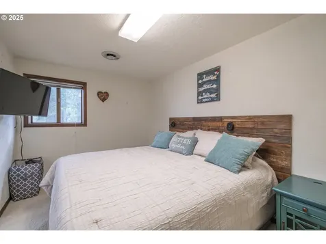 30528 Ty Valley Road Lebanon OR 97355