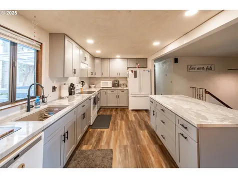 30528 Ty Valley Road Lebanon OR 97355