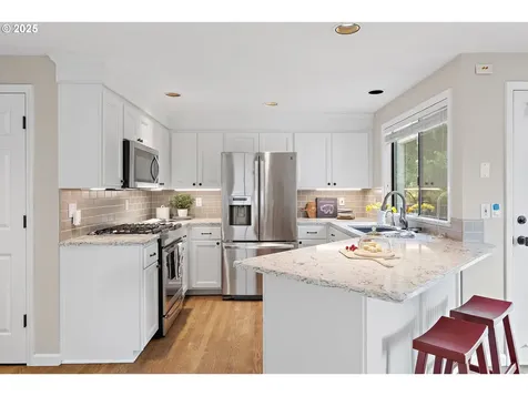 13449 Vermeer Drive Lake Oswego OR 97035