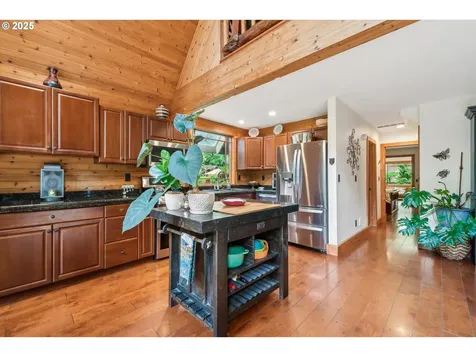 30625 SW Riverwood Drive West Linn OR 97068