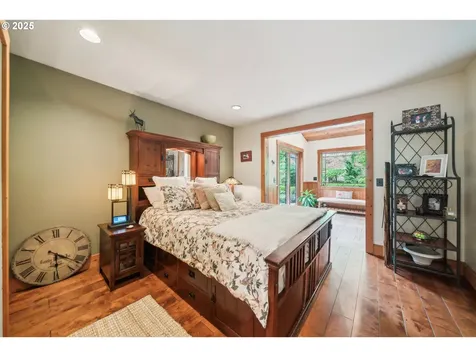 30625 SW Riverwood Drive West Linn OR 97068