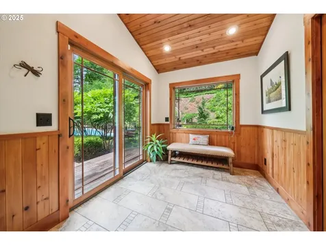 30625 SW Riverwood Drive West Linn OR 97068