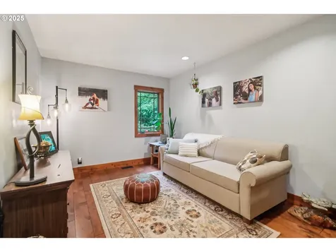 30625 SW Riverwood Drive West Linn OR 97068