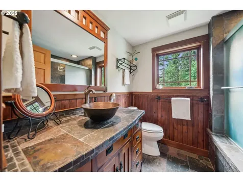 30625 SW Riverwood Drive West Linn OR 97068