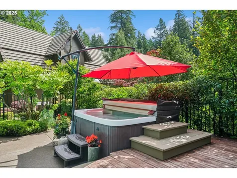 30625 SW Riverwood Drive West Linn OR 97068