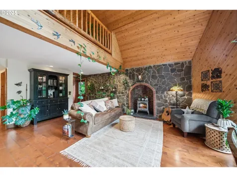 30625 SW Riverwood Drive West Linn OR 97068
