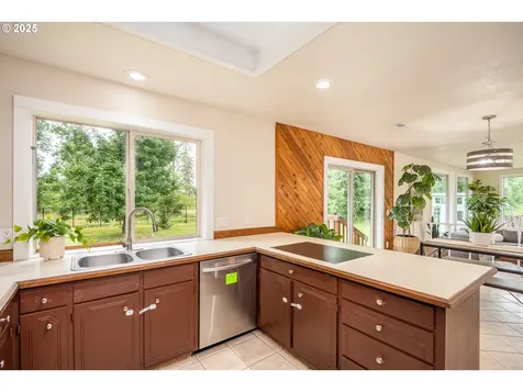 1193 Cedar Place Creswell OR 97426