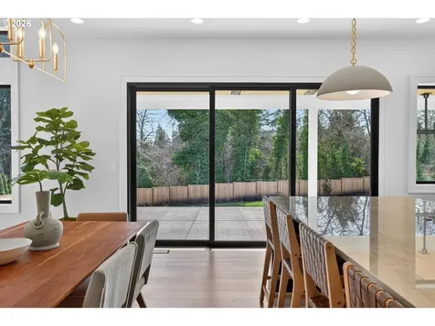 1050 Atwater Road Lake Oswego OR 97034