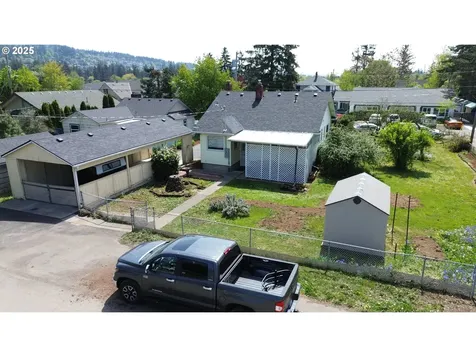 8011 SE Lambert Street Portland OR 97206