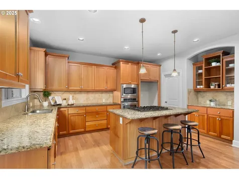 16868 SW Holly Farms Lane Sherwood OR 97140