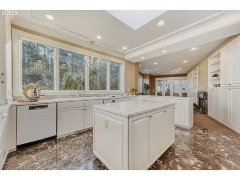 2338 SW 15th Avenue Portland OR 97201