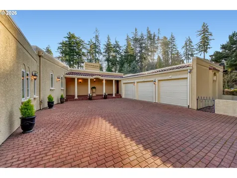 2338 SW 15th Avenue Portland OR 97201