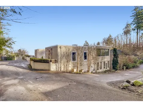 2338 SW 15th Avenue Portland OR 97201