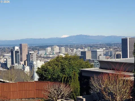 2338 SW 15th Avenue Portland OR 97201