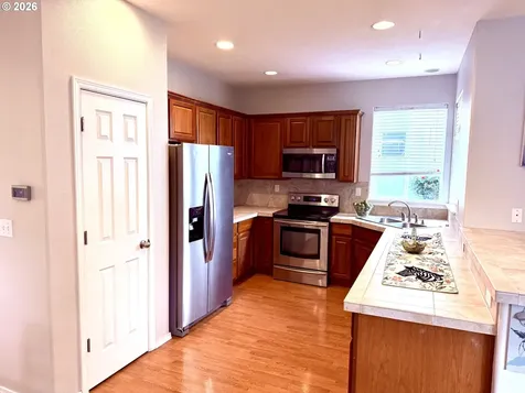 4674 SE Teakwood Street Hillsboro OR 97123
