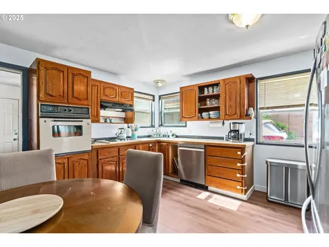 1483 5th Street Springfield OR 97477