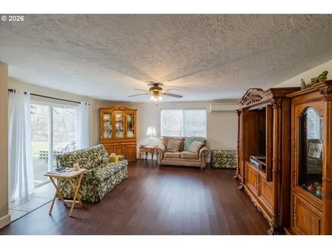 2990 Harding Court Sweet Home OR 97386