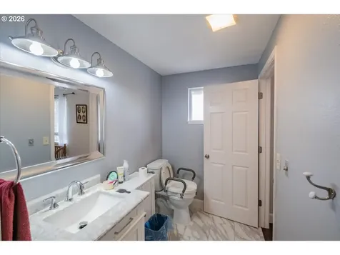 2990 Harding Court Sweet Home OR 97386