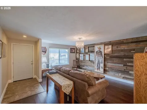 2990 Harding Court Sweet Home OR 97386