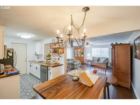 2990 Harding Court Sweet Home OR 97386