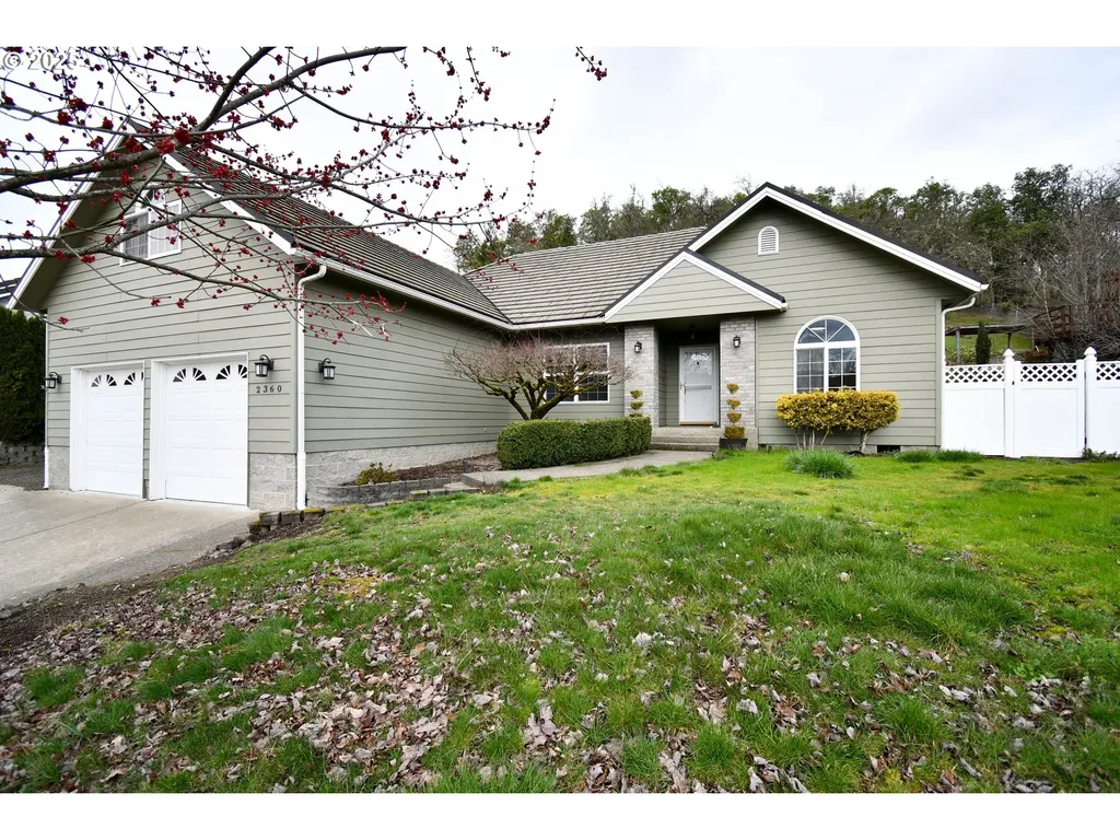 2360 NW Witherspoon Avenue Roseburg OR 97471