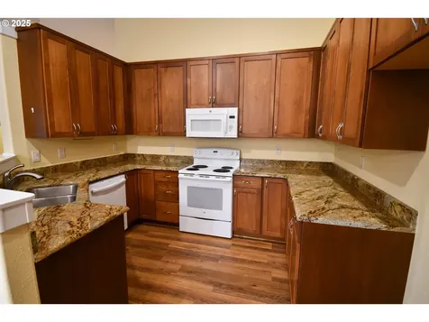 2360 NW Witherspoon Avenue Roseburg OR 97471