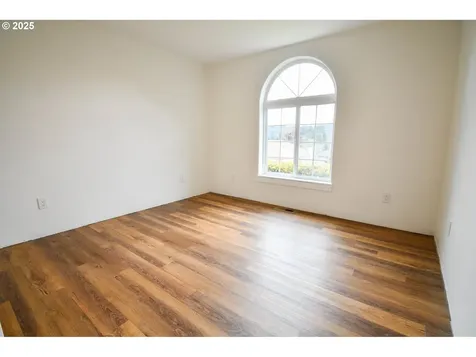 2360 NW Witherspoon Avenue Roseburg OR 97471