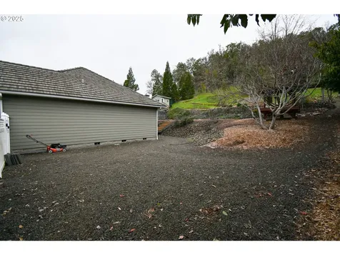 2360 NW Witherspoon Avenue Roseburg OR 97471