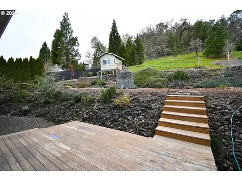 2360 NW Witherspoon Avenue Roseburg OR 97471