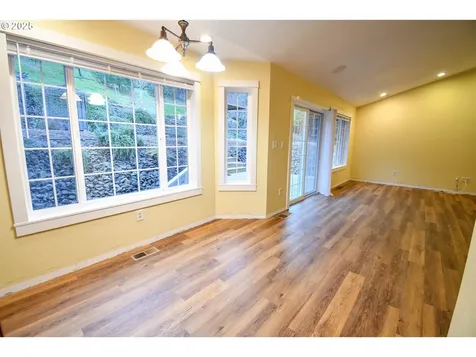 2360 NW Witherspoon Avenue Roseburg OR 97471