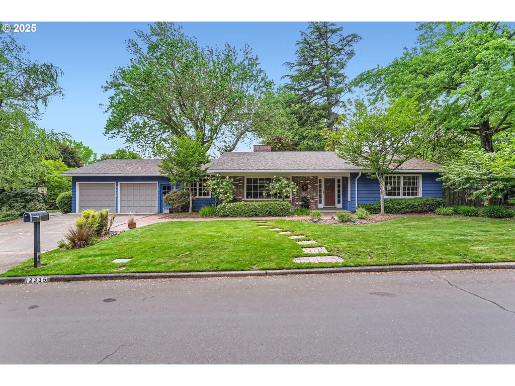 2335 SW Garden View Avenue Portland OR 97225