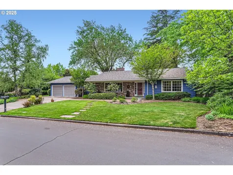 2335 SW Garden View Avenue Portland OR 97225
